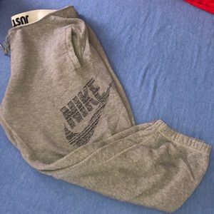 Nike joggers